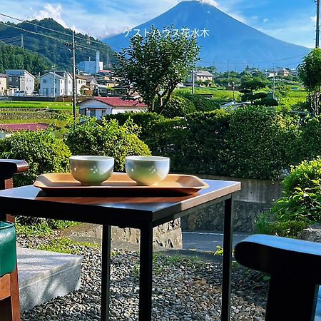 富士山を眺められる宿 ゲストハウス花水木 Nishikatsura Exterior photo