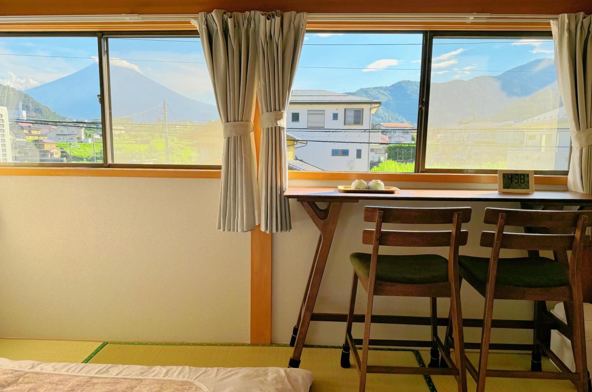 富士山を眺められる宿 ゲストハウス花水木 Nishikatsura Exterior photo